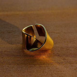 Cassius Ring